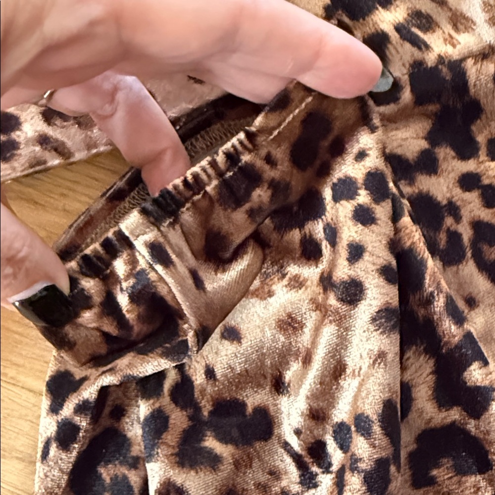 Unif Leopard Print Sleeveless Dress Size XS Pencil Cut Out - Picture 5 of 6
